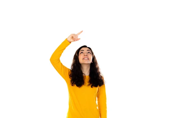 Schattig Tiener Meisje Met Gele Trui Geïsoleerd Een Witte Achtergrond — Stockfoto