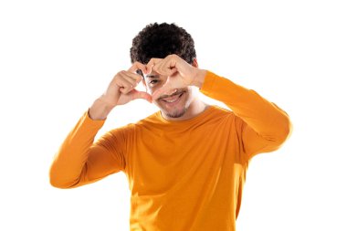 Beyaz arka planda izole edilmiş sevimli bir afro adam.