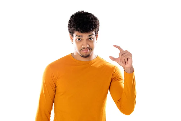 Bonito Homem Americano Africano Com Penteado Afro Vestindo Uma Camiseta — Fotografia de Stock