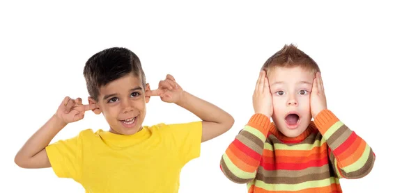 Twee Grappige Kinderen Geïsoleerd Een Witte Achtergrond — Stockfoto