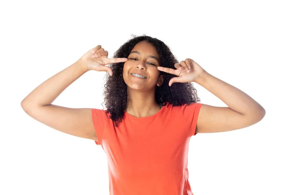 Fechar Sorrir Pequena Menina Americana Africana Vestindo Camiseta Vermelha Olhando — Fotografia de Stock