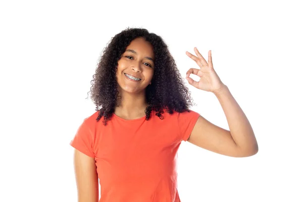 Primo Piano Sorridente Bambina Afroamericana Vestita Shirt Rossa Che Guarda — Foto Stock