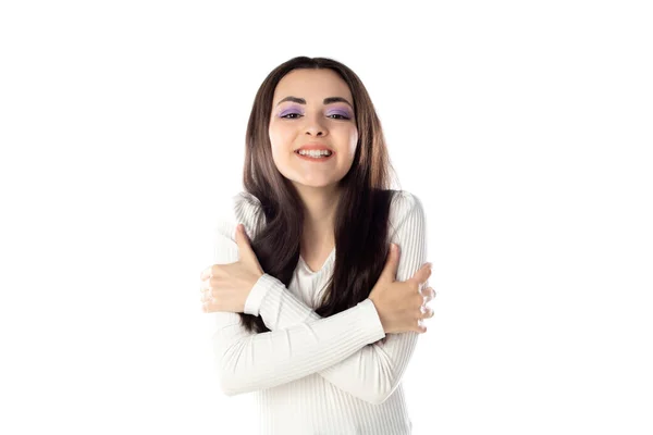 Mor Makyajlı Güzel Bir Genç Kızın Portresi Beyaz Arka Planda — Stok fotoğraf