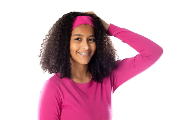 Adolescente Africano Bonito Vestindo Uma Faixa Cabeça Rosa Isolada Fundo — Fotografia de Stock