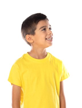 Hayalperest çocuk beyaz bir arka planda izole bir şekilde yukarı bakıyor