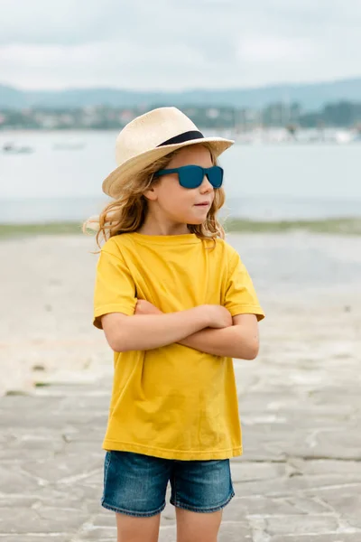 Happy Child Having Fun Summer Vacation Travel Adventure Concept — Stockfoto
