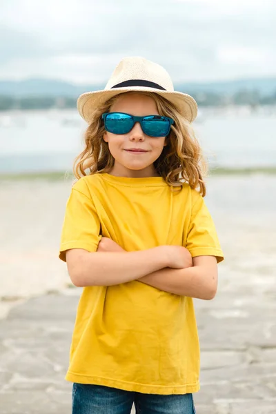 Happy Child Having Fun Summer Vacation Travel Adventure Concept — стоковое фото
