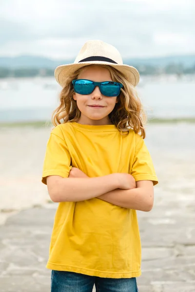 Glada Barn Som Har Roligt Sommarsemester Rese Och Äventyrskoncept — Stockfoto