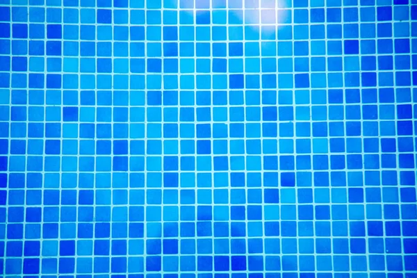 Pohled Shora Bezešvé Vodou Bazén Vzorem Modré Barvě — Stock fotografie