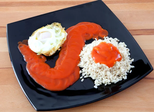 ゆで米とトマトの卵炒め — ストック写真