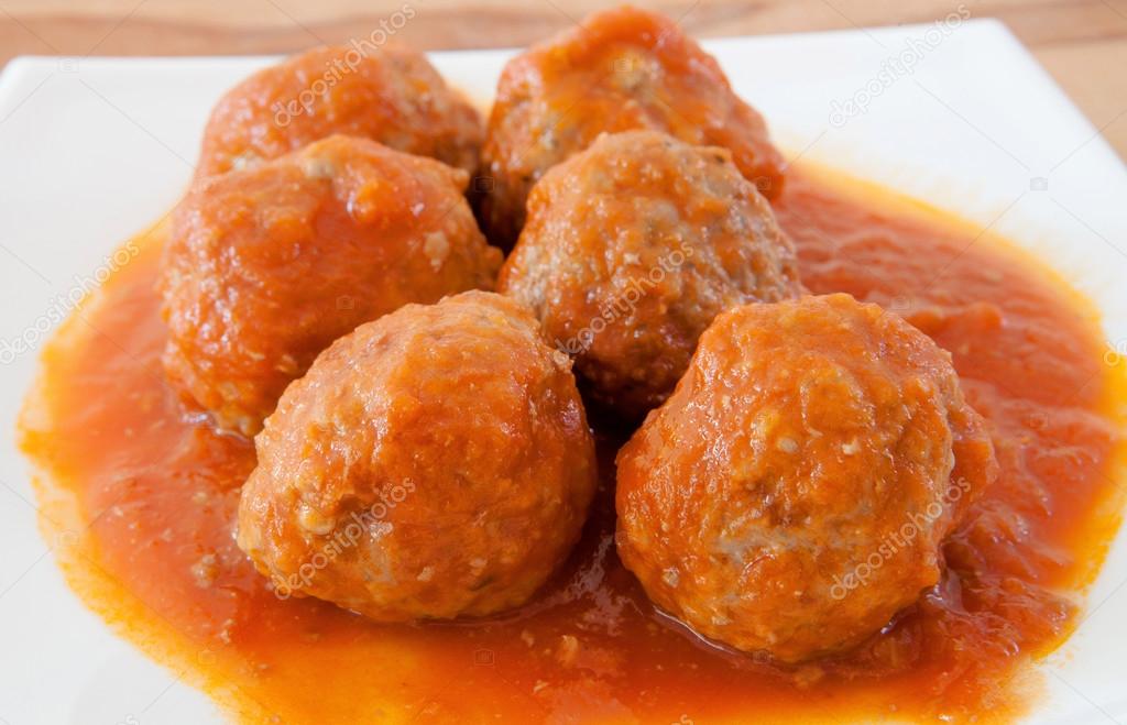 Delicious plate of meatballs  