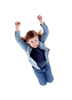 Sevimli gülümseyen kız atlama