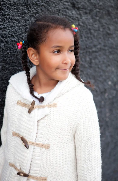 Menina americana muito Africano ao ar livre — Fotografia de Stock