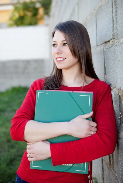 Vonzó hűvös college lány kívül — Stock Fotó