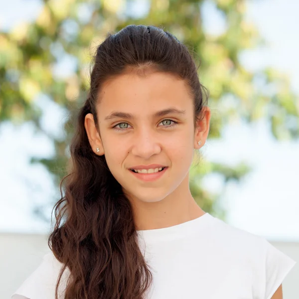 Girl with blue eyes smiling — Stock Photo, Image