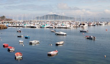 Bağlantı noktası Bayona çok yat