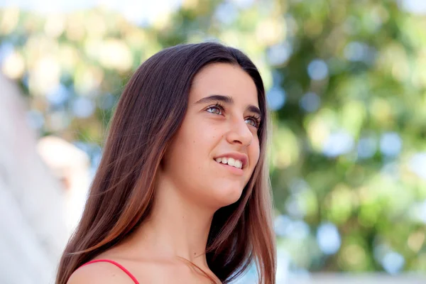 Bonito jovem adolescente menina — Fotografia de Stock