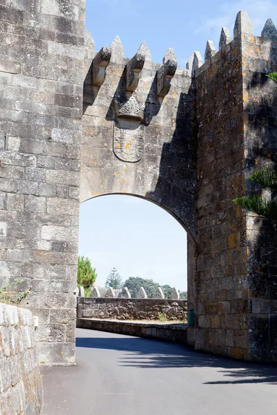 Ingang van de Parador de Bayona in Spanje — Stockfoto