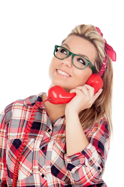 Menina loira bonito falando ao telefone — Fotografia de Stock