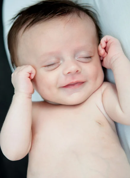 Schattige baby slapend — Stockfoto