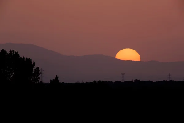 Krásný západ slunce nad horu — Stock fotografie