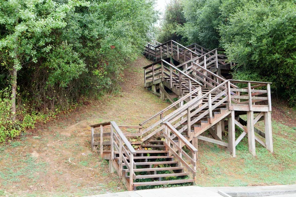 Escalera de madera grande — Foto de Stock