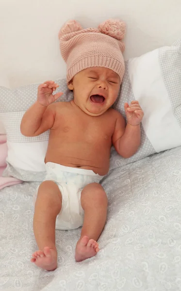 Μωρό με το κλάμα καπάκι μαλλί — Φωτογραφία Αρχείου