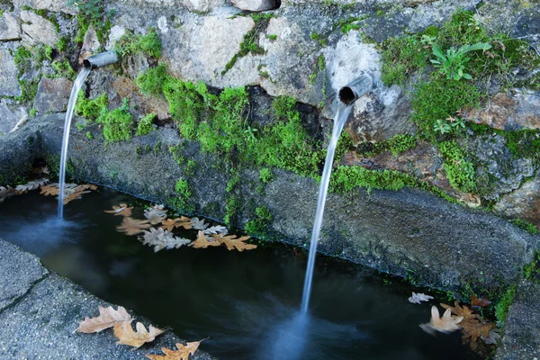 Natürliche Wasserquellen — Stockfoto