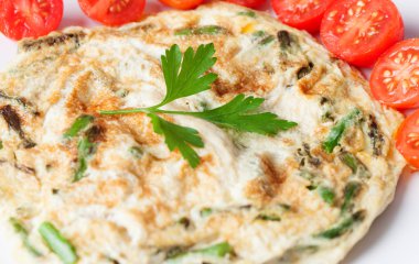 kuşkonmaz omlet domates ile