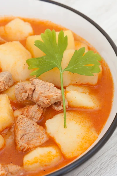 Hearty beef stew simmering — Stock Photo, Image