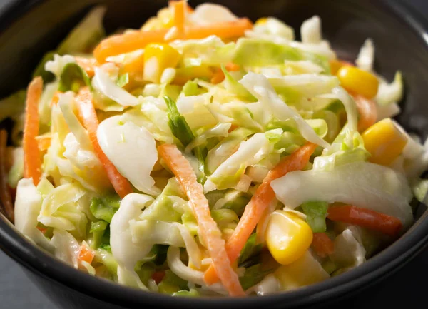 Close Coleslaw Placed Black Background — Stock Photo, Image