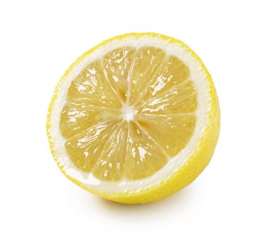 Limonlar beyaz arkaplanda ikiye bölündü