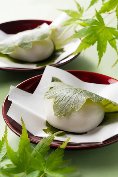 Kashiwa Mochi Rice Cake Placed Green Background Kashiwa Mochi Japanese — Stock Photo, Image