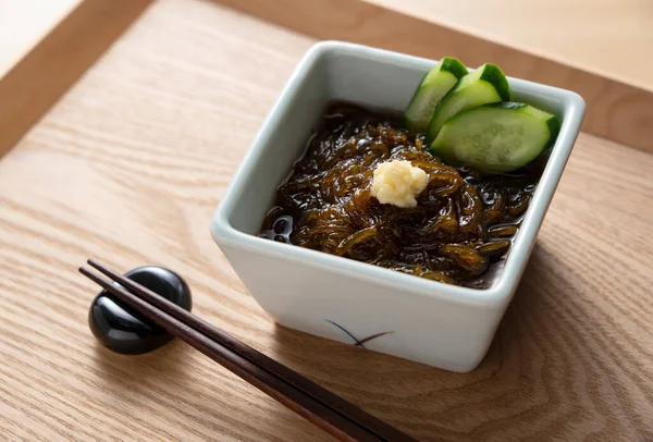 Mozuku Placed Wooden Tray Image Japanese Food Mozuku Okinawan Delicacy — Stock Photo, Image