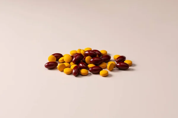 Brown Yellow Pills Beige Background Concept Pharmaceuticals Supplements — Stock Photo, Image