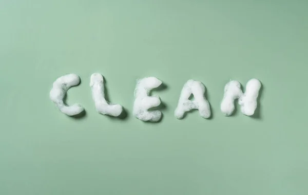 Koncepcja Clean Piękno Higienę Pielęgnację Skóry Napisaną Bąbelkami Zielonym Tle — Zdjęcie stockowe