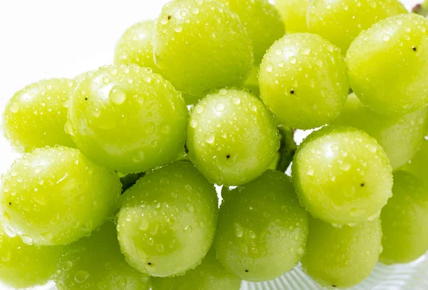 Uvas Shine Muscat Con Gotas Agua Una Placa Vidrio Colocada —  Fotos de Stock