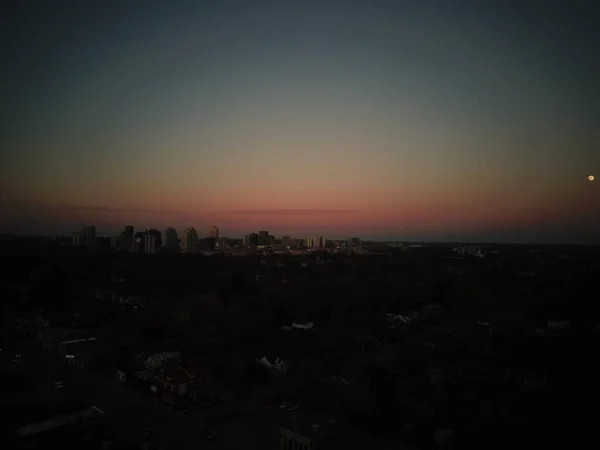 Londra Ontario 'nun günbatımındaki hava fotoğrafı — Stok fotoğraf