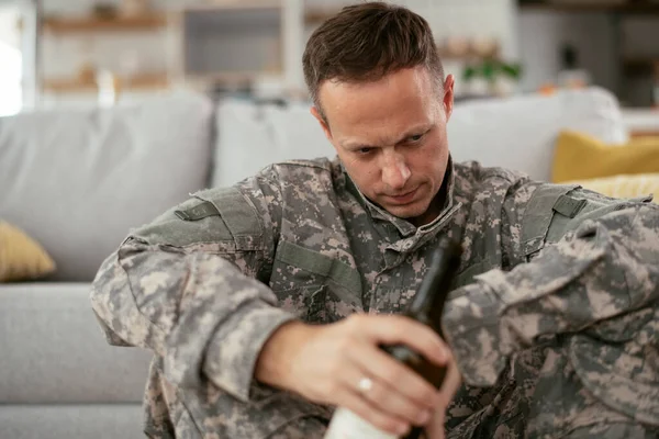 Upset Military Man Drinking Alcohol Home — Stock Photo, Image