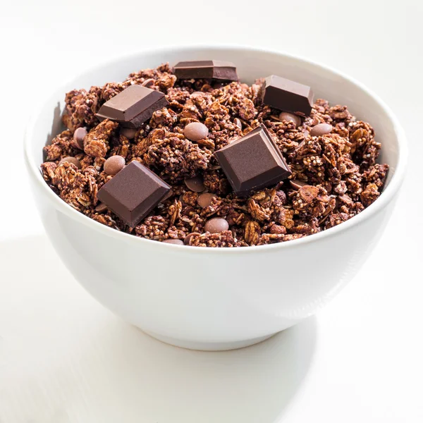 Skål med choklad müsli. — Stockfoto