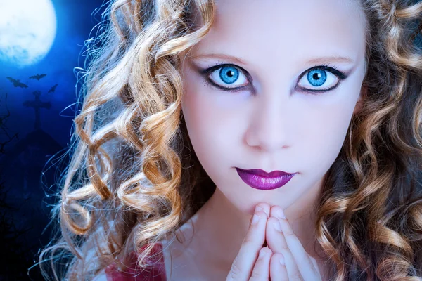 Girl with ice blue eyes at halloween. — Stock Photo, Image
