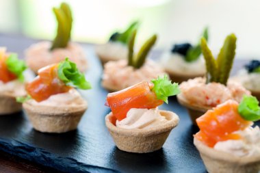 Pasta tartlets füme somon dolum.