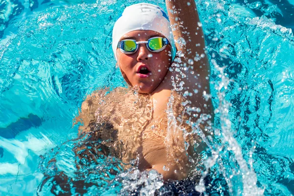 Swimmer competing in gala — Stock Photo, Image