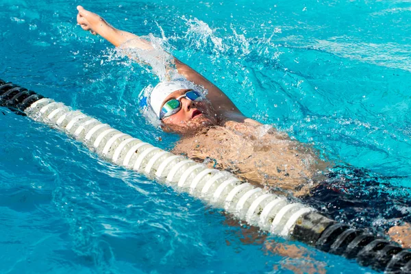 Swimmer competing in gala — Stock Photo, Image