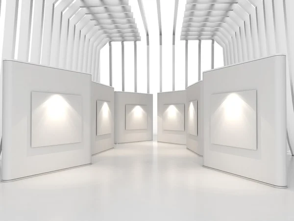 Lienzo blanco en la pared blanca en la galería — Foto de Stock