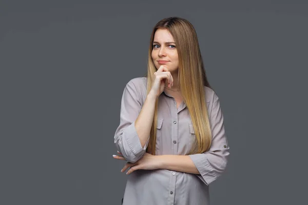 Porträt Der Verträumten Netten Dame Jugend Menschen Berühren Kinn Denken — Stockfoto