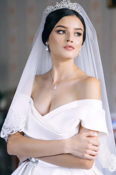 Menyasszony Reggele Menyasszony Vőlegényre Vár Egy Portréja — Stock Fotó