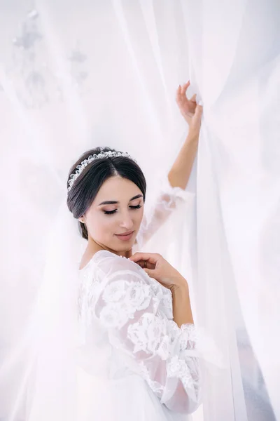 Egy Fiatal Gyönyörű Menyasszony Érzéki Reggeli Előkészületei Esküvő Lány Egy — Stock Fotó
