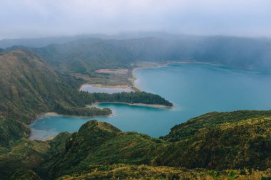 Azores 'in harika manzarası. Fogo Gölü, gizemli ve güzelliğiyle turisti büyüleyecek..