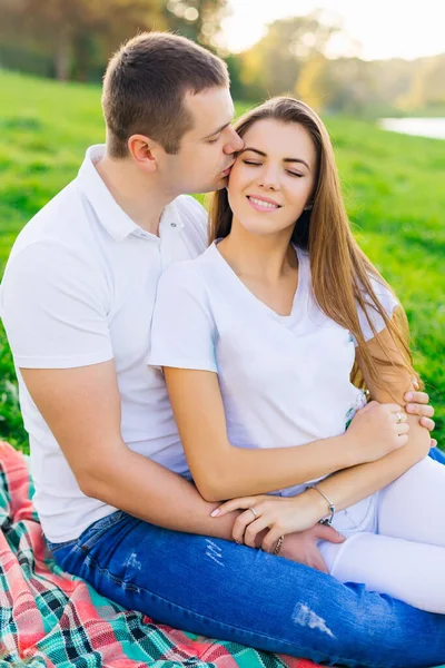 Park Green Grass Cute Affectionate Couple Sitting Man Gently Kisses — Stok fotoğraf